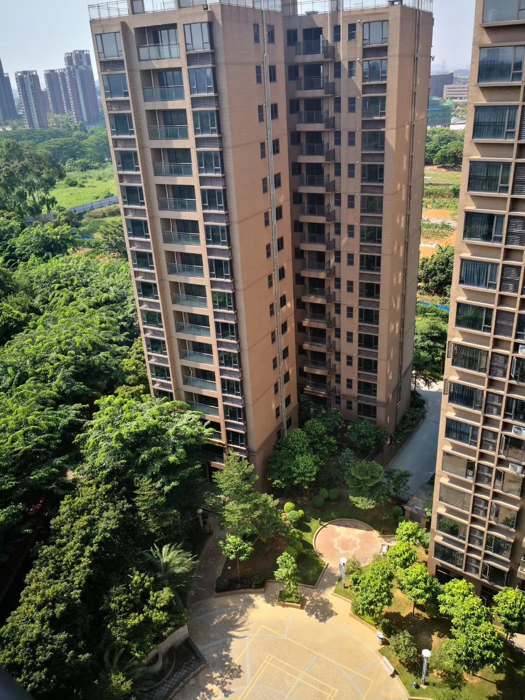 真正松山湖5栋花园【香榭松湖】价格14000起送豪华装修(图6) 真正松山湖5栋花园【香榭松湖】价格14000起送豪华装修(图6)
