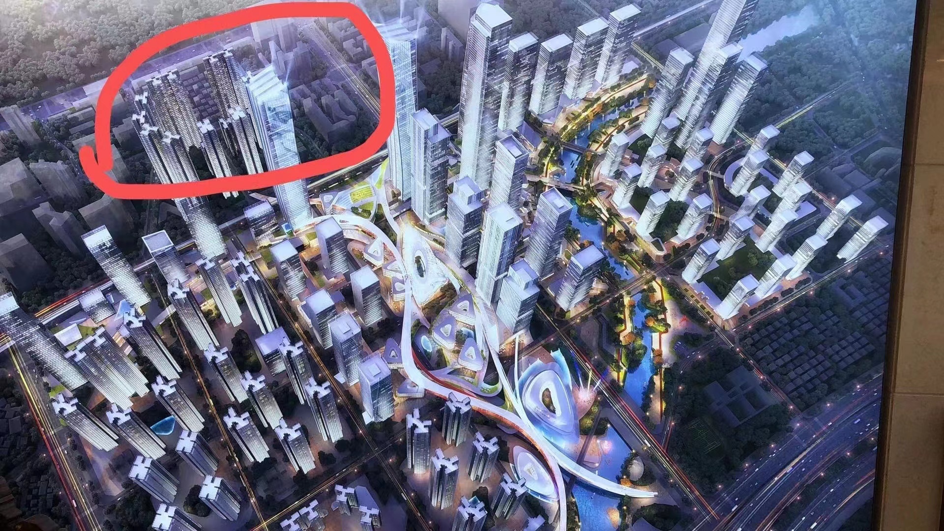 龙岗吉祥地铁站拆迁房  变中海带学位的红本房(图3)